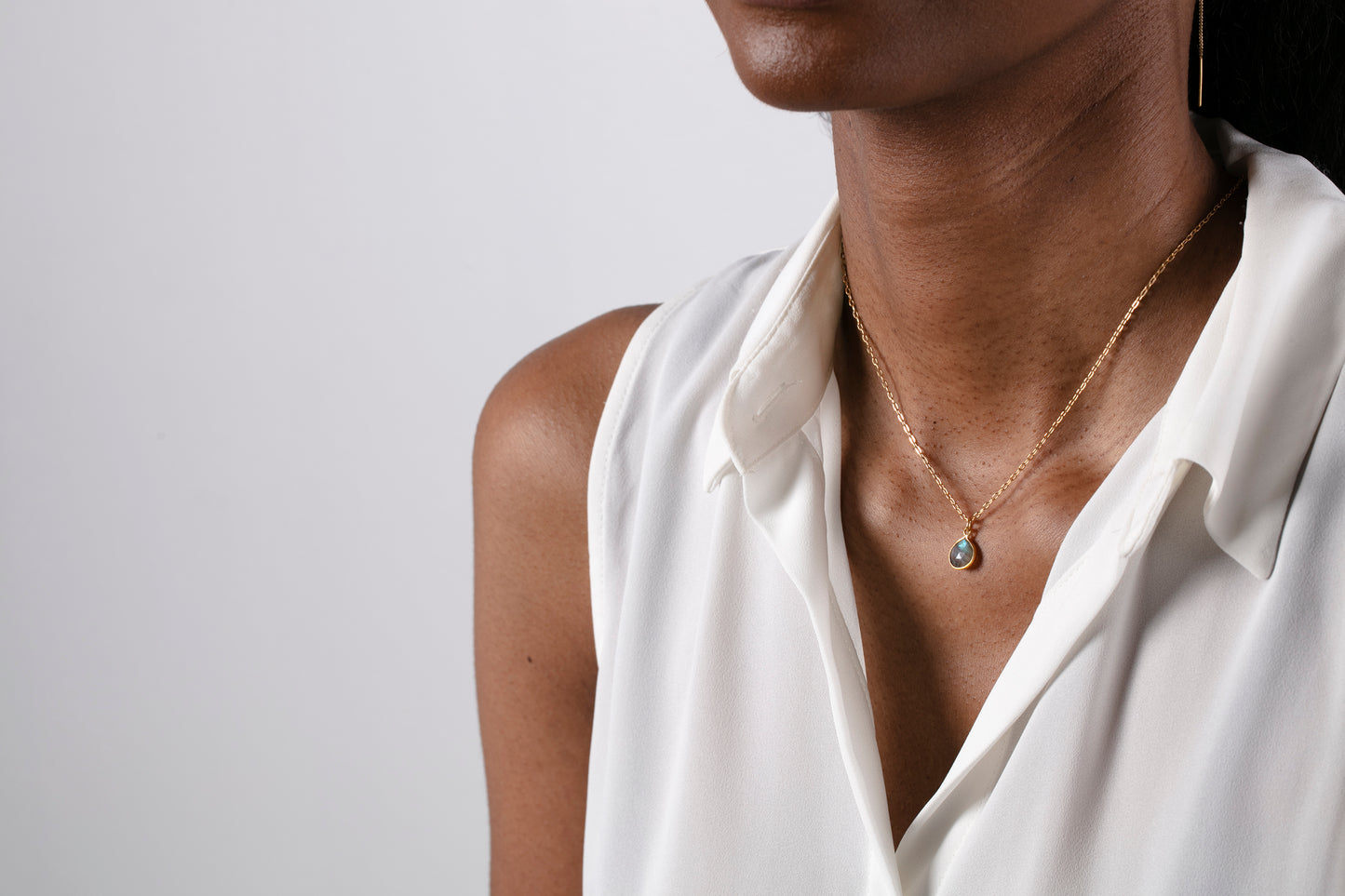 No Other Name- Collier Larme Irisée