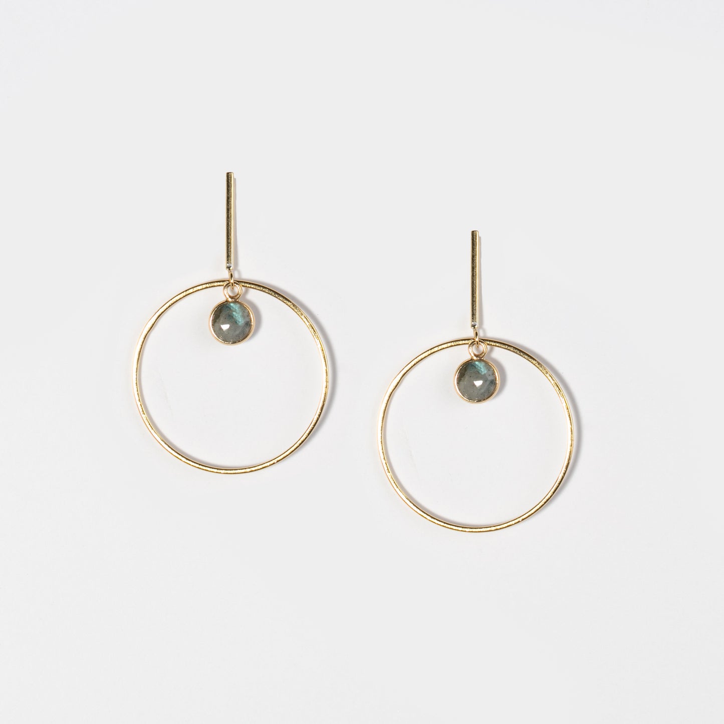 No Other Name - Boucles d'oreilles de gemmes rondes encerclées