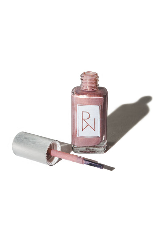 Rooted Woman - Rêvetue de Sa Paix - Vernis à ongles bio rose poudré brillant