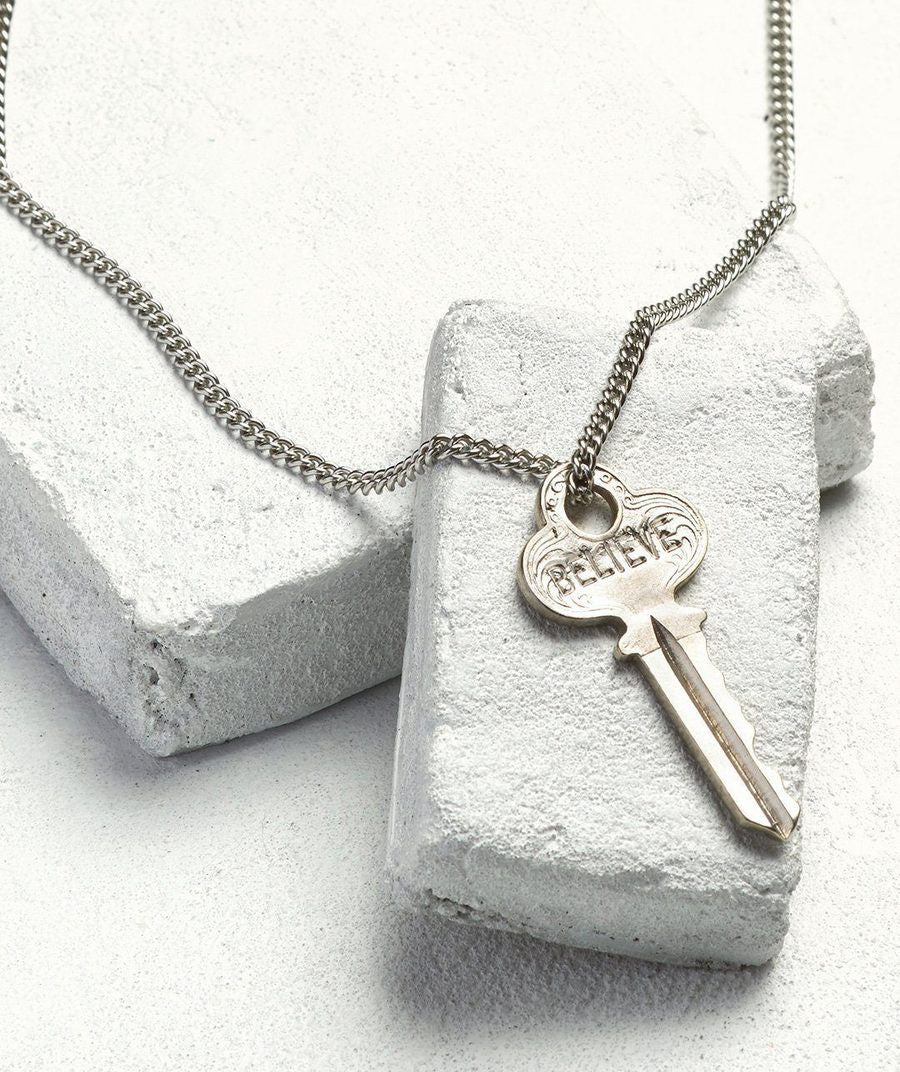 The Giving Keys - Collier Clé Classique